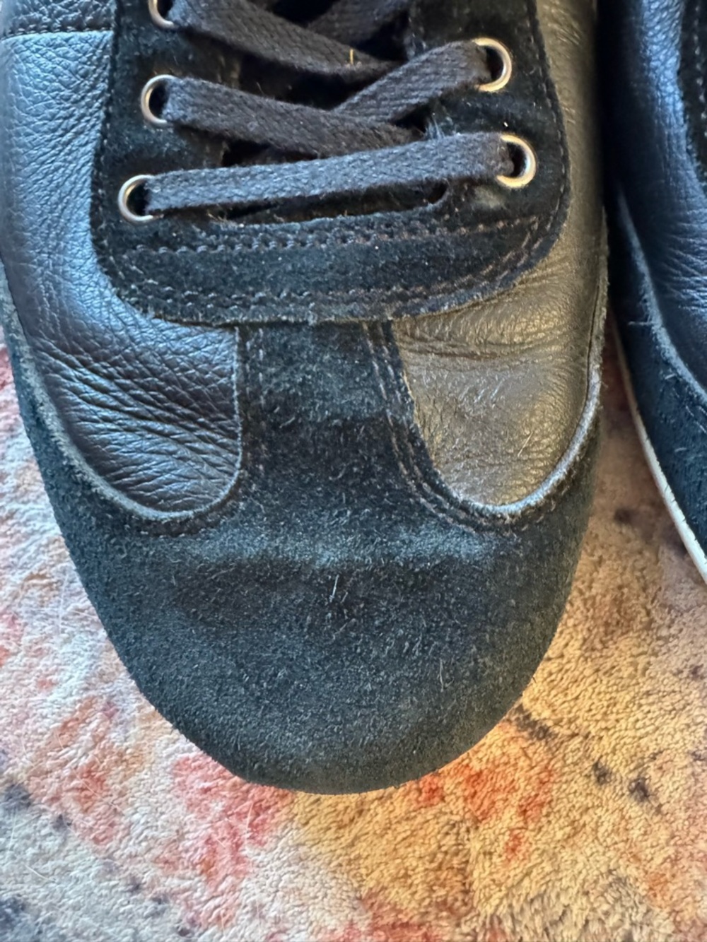 Lacoste Men's Black Leather & Suede Low-Top Sneakers - Picture 6 of 9